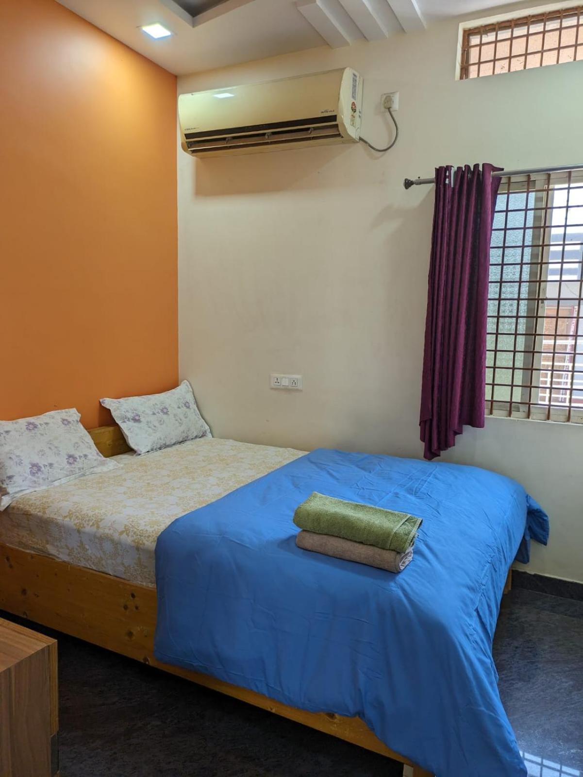 Vijayanagara Home Stay Hampi Exteriör bild