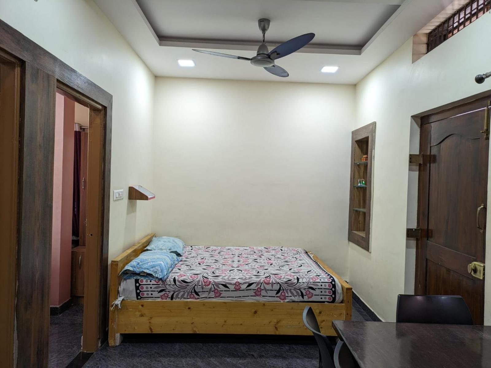 Vijayanagara Home Stay Hampi Exteriör bild