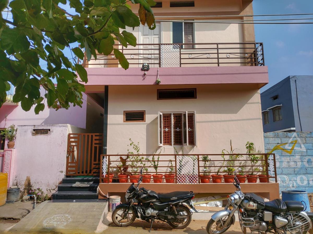 Vijayanagara Home Stay Hampi Exteriör bild